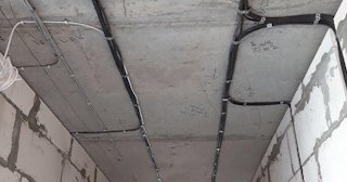 Прокладка электропроводки в коробах от ЭлектроГбх в Губахе - от 1545 рублей